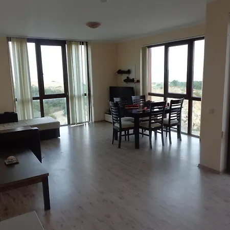 In Chateau Del Marina Несебр