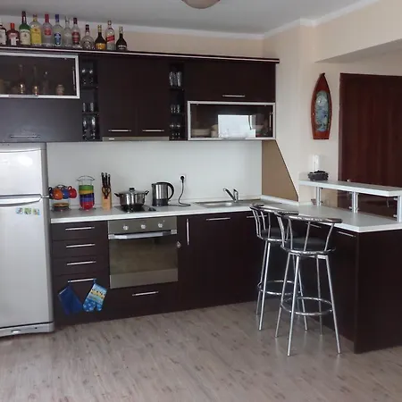 Апартаменты In Chateau Del Marina *
